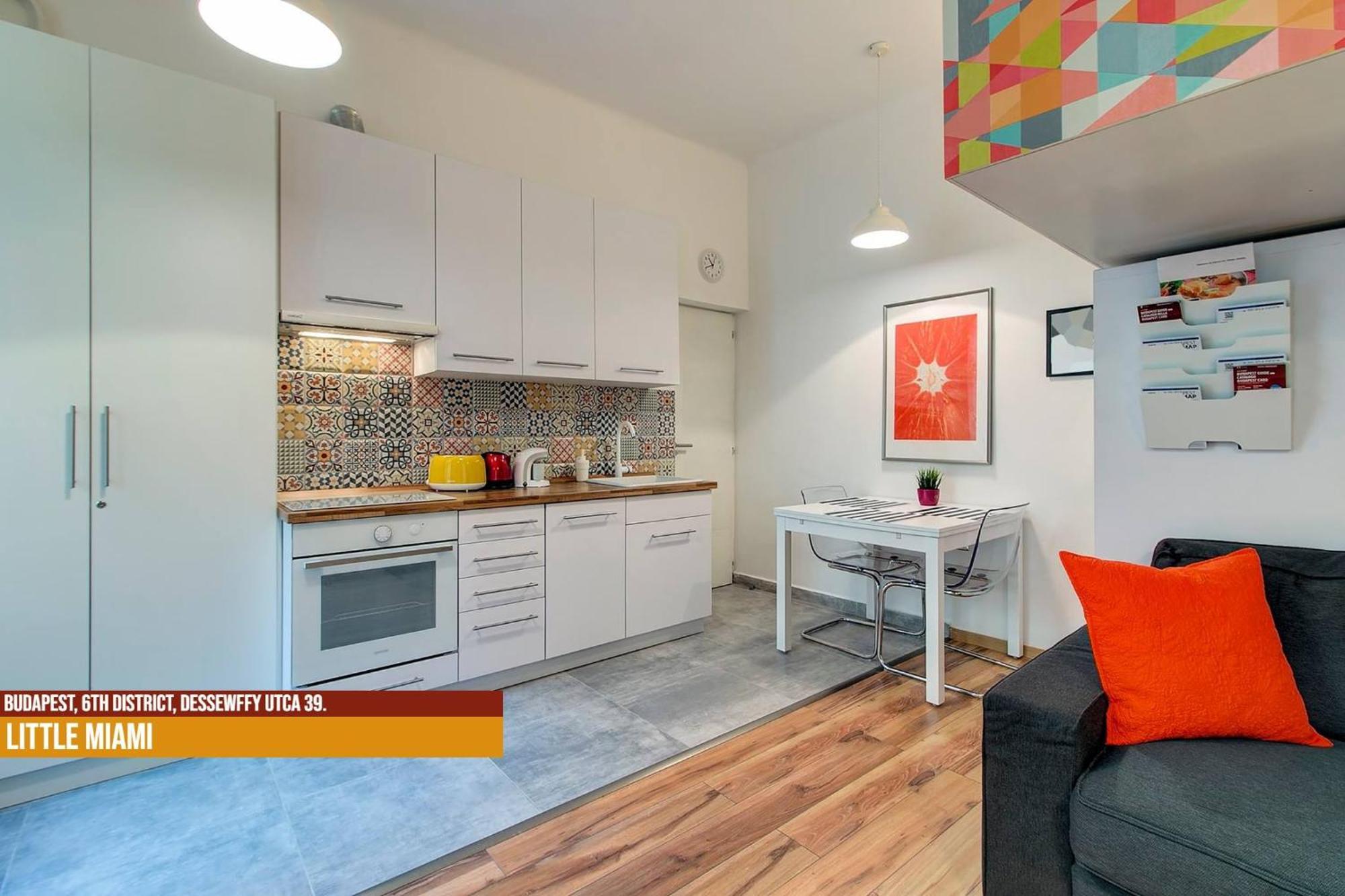 Little Americas Opera Apartments Budapeşte Dış mekan fotoğraf